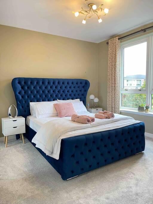 The Naburn - 3 Bed House With Free Parking & Close To Centre Holiday home