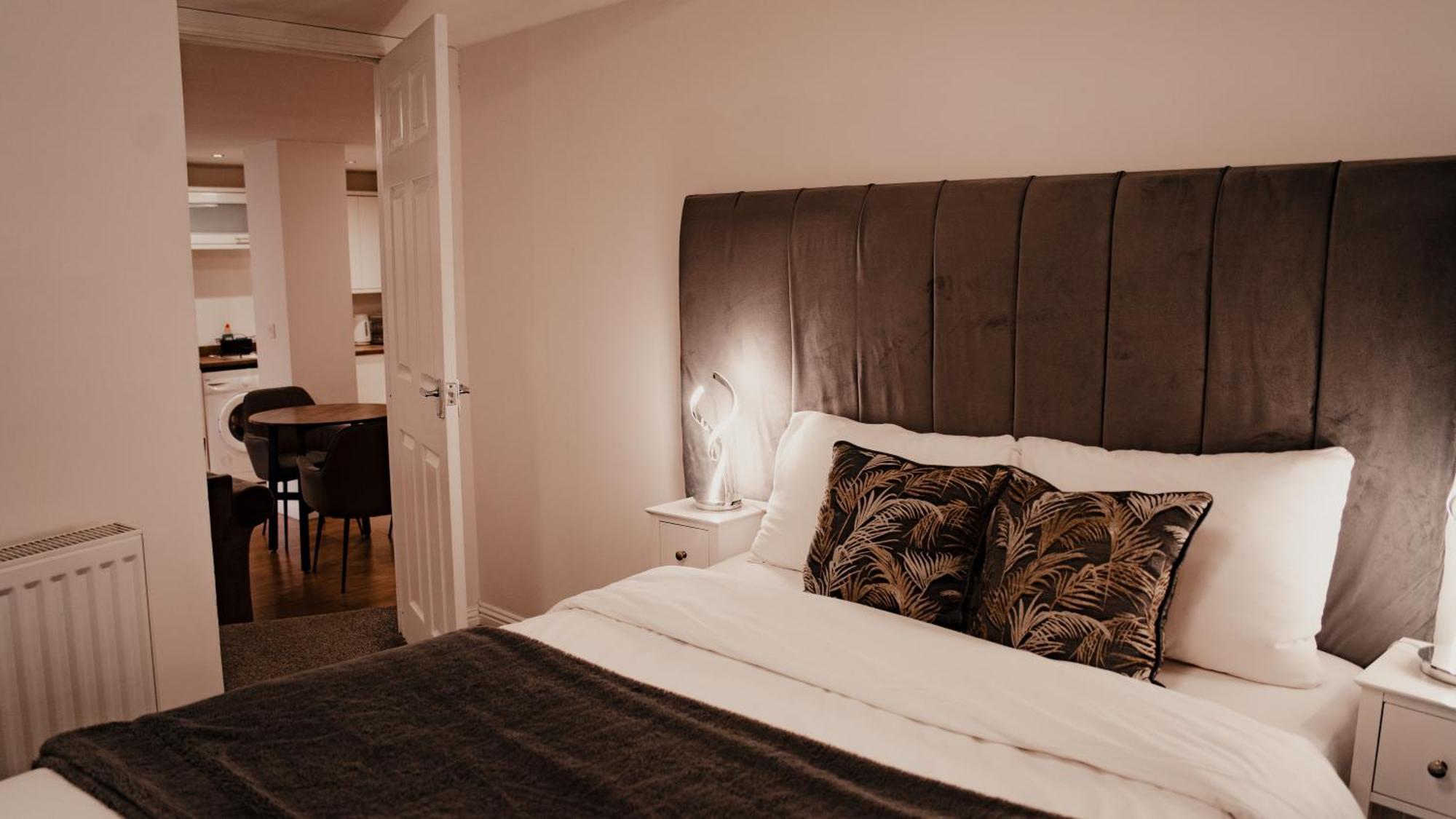 Royal Chambers Serviced Glasgow