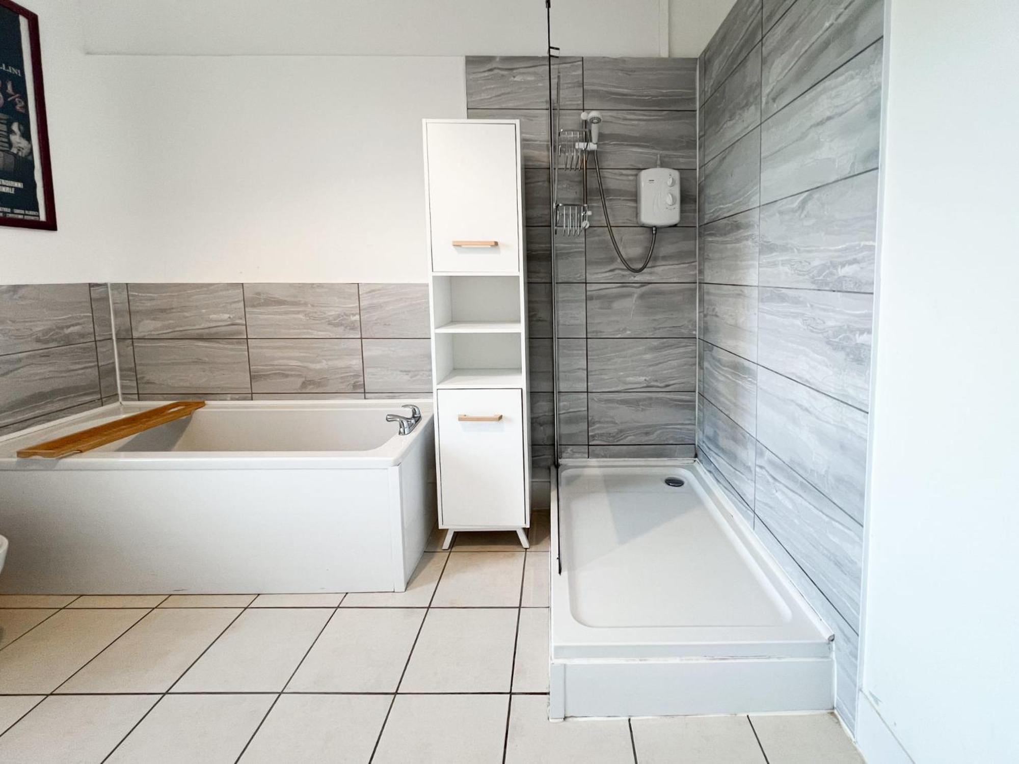 Garnethill Charm 3 Bed Flat