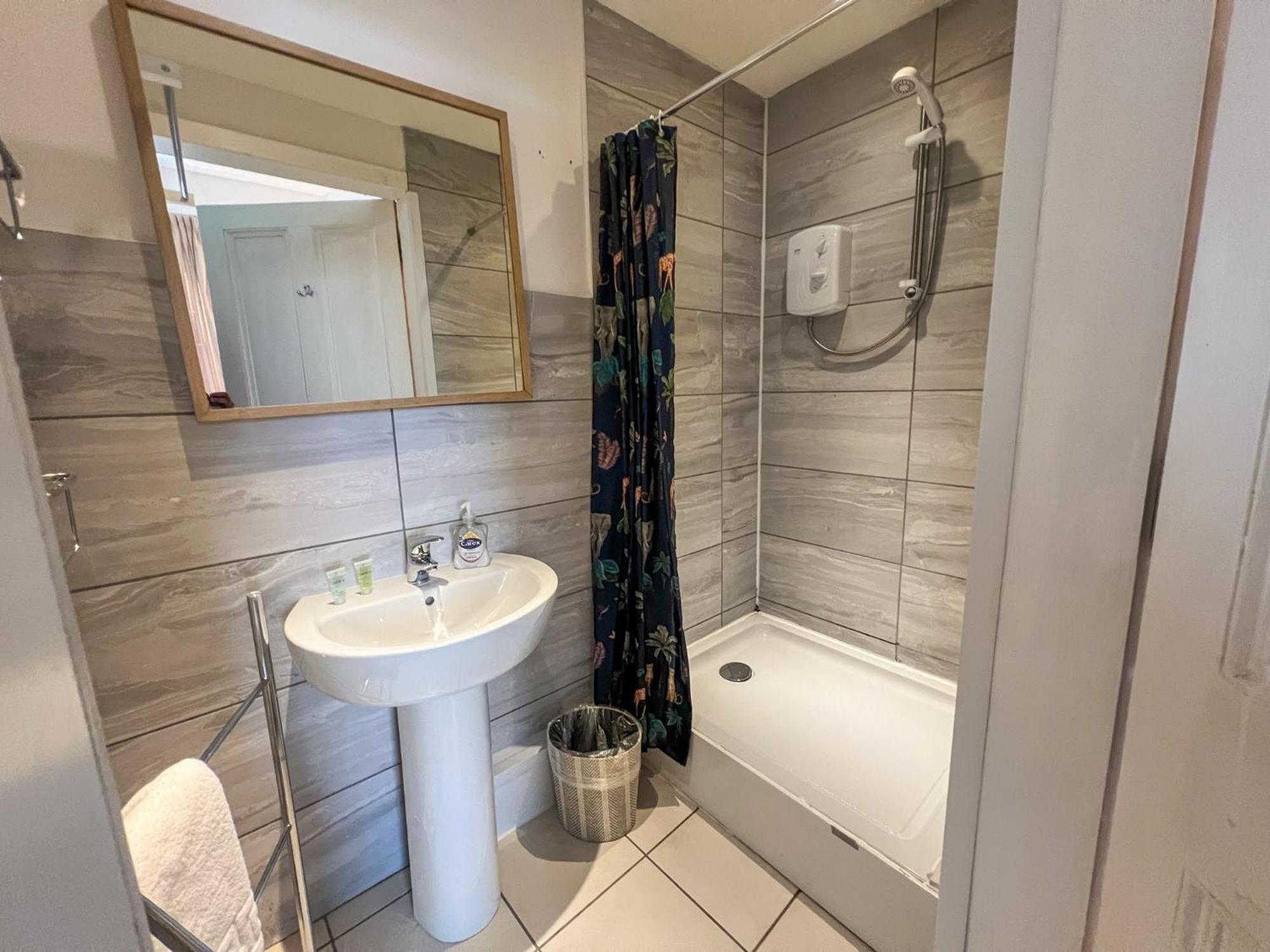 Garnethill Charm 3 Bed Flat * Glasgow