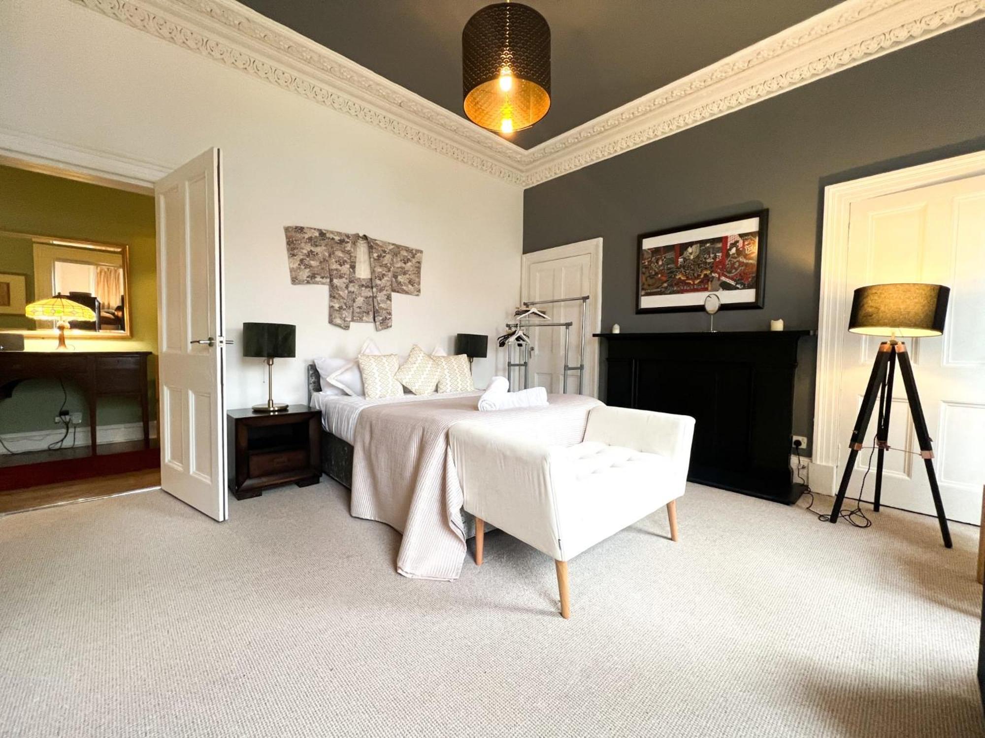 Garnethill Charm 3 Bed Flat Glasgow