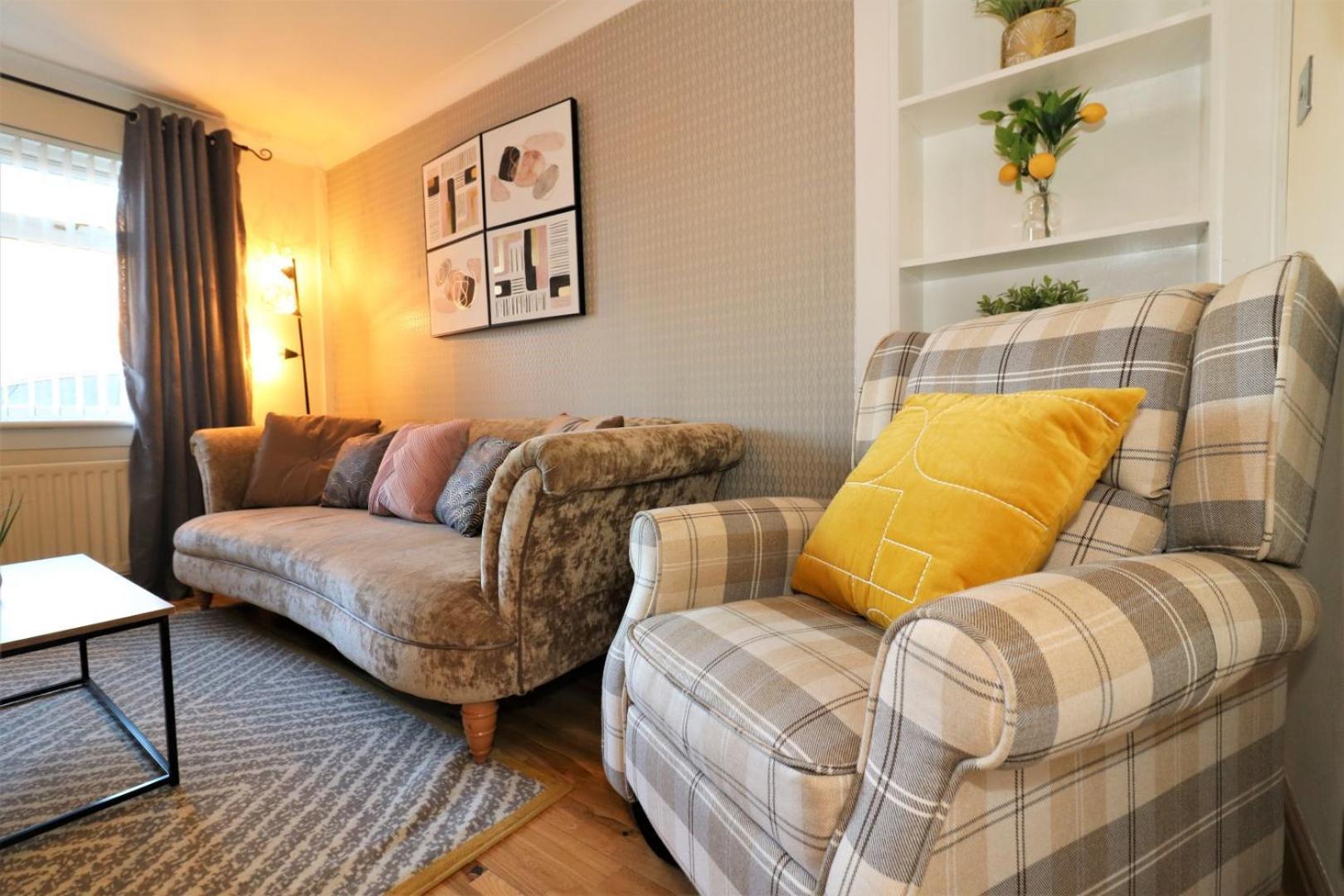 Signature - Shield House Apartment