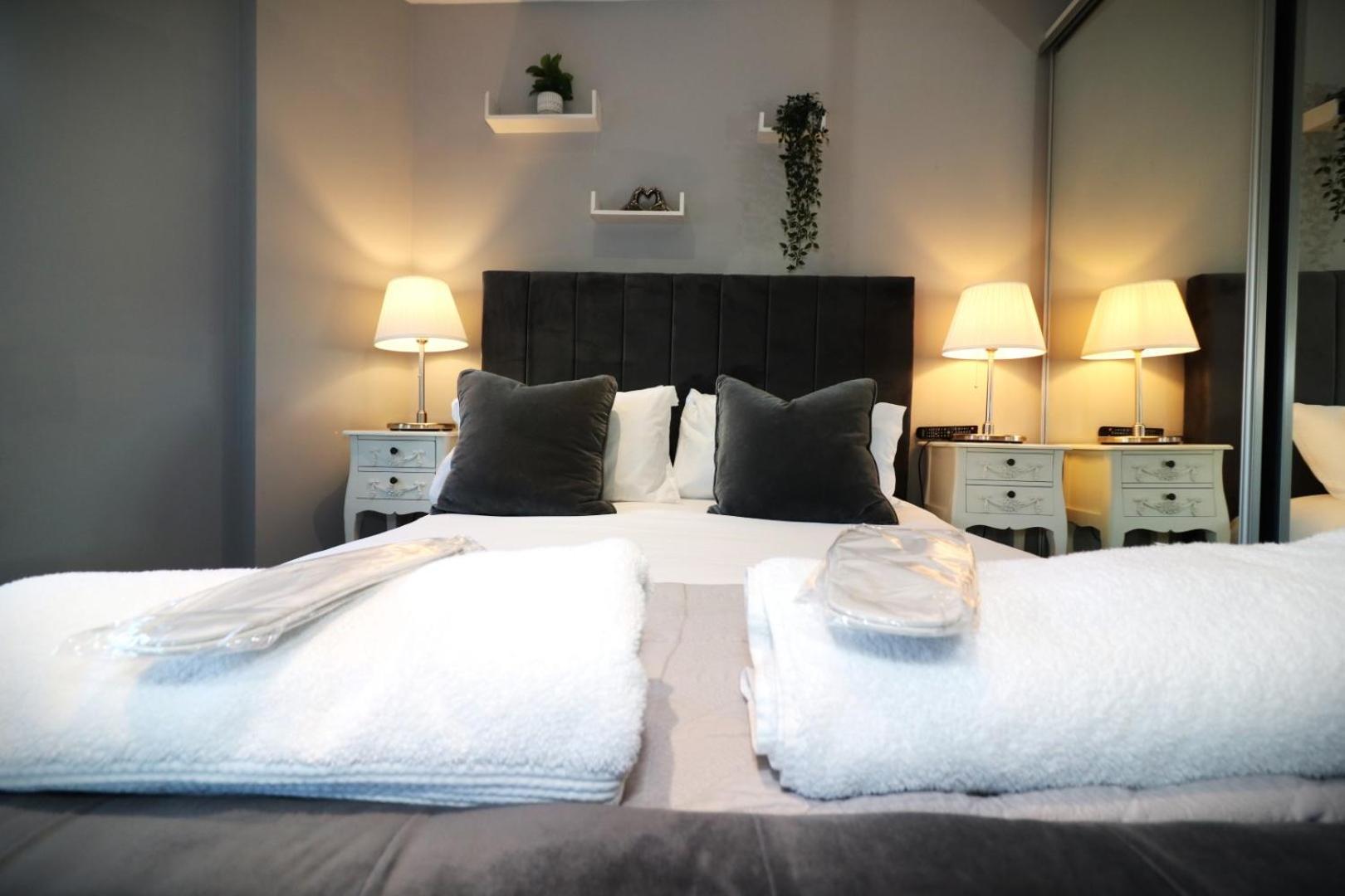 Glas-go 2 Bedroom 3 Min Walk To Secc Hydro Free Parking Onsite