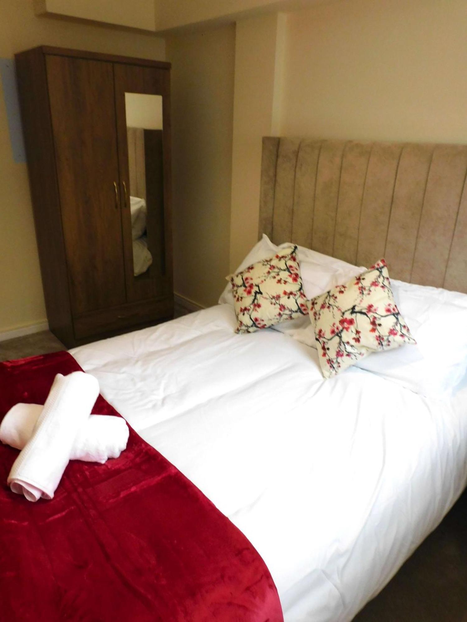 Fabulous 2 Bed 10 Mins From Centre *