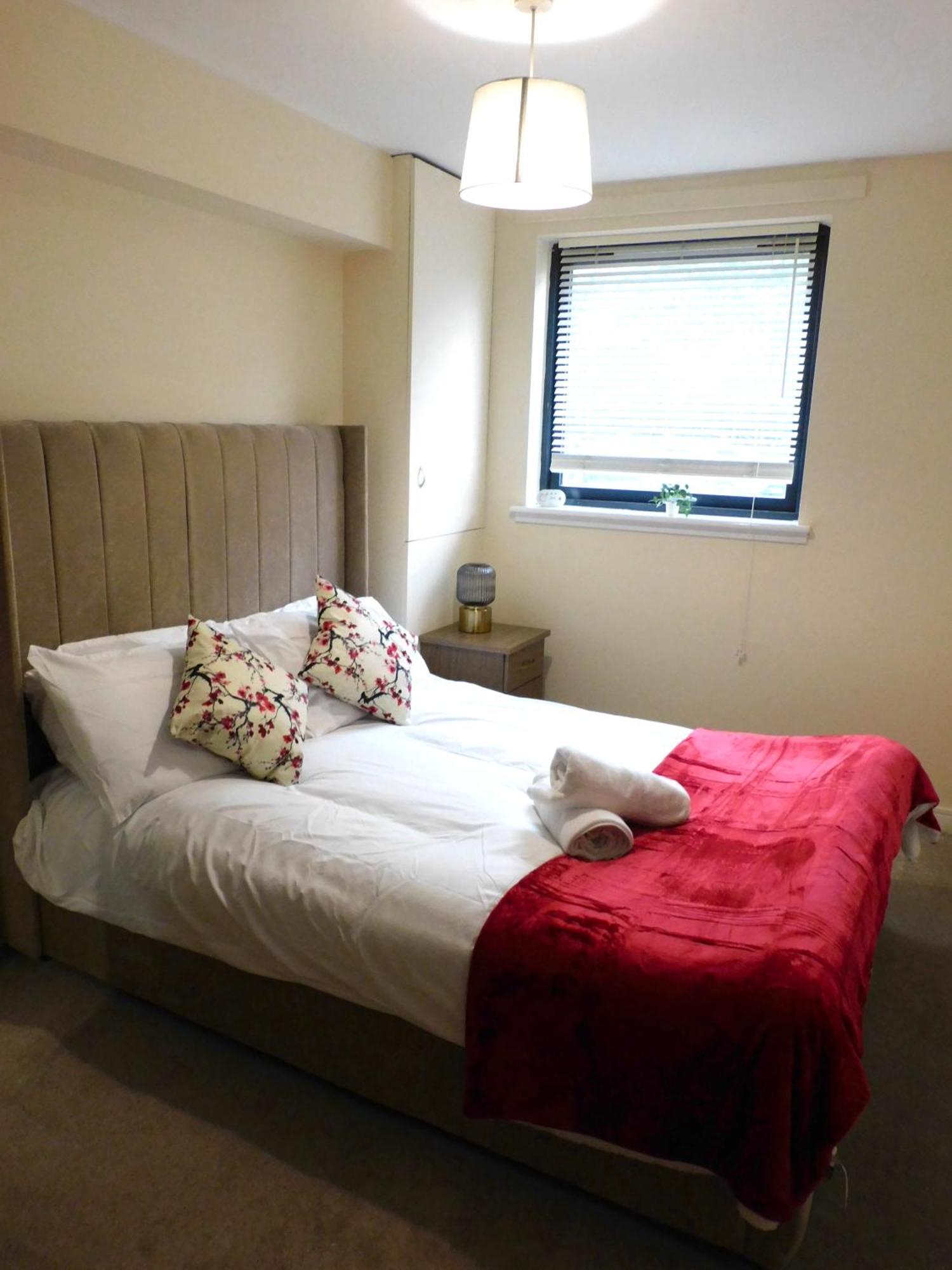 Fabulous 2 Bed 10 Mins From Centre Apartment Glasgow