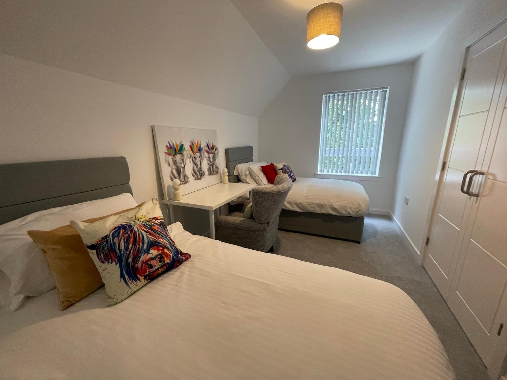 Holiday home Pass The Keys Beautiful South Glasgow