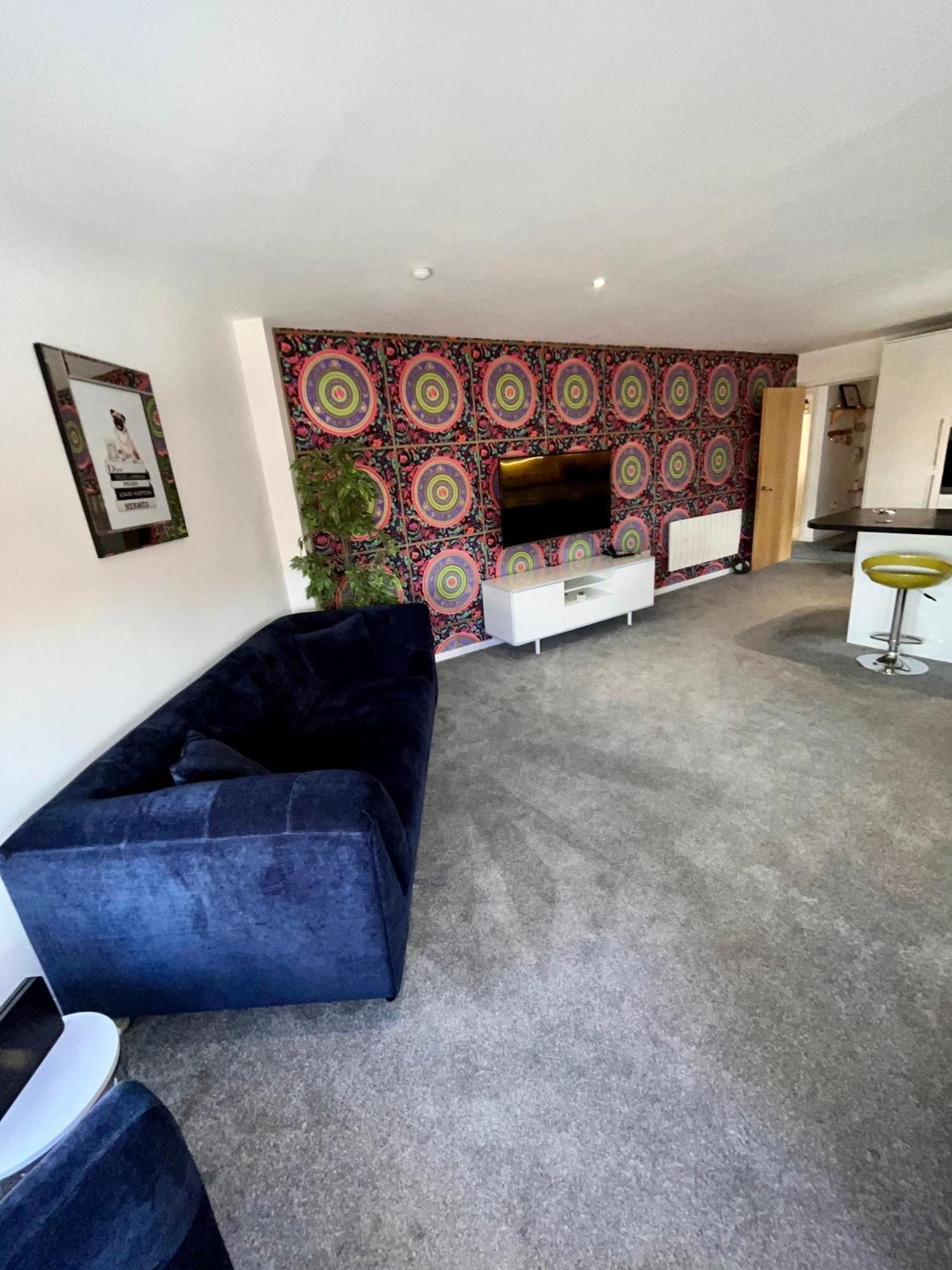 Glas-go 2 Bedroom 3 Min Walk To Secc Hydro Free Parking Onsite Glasgow