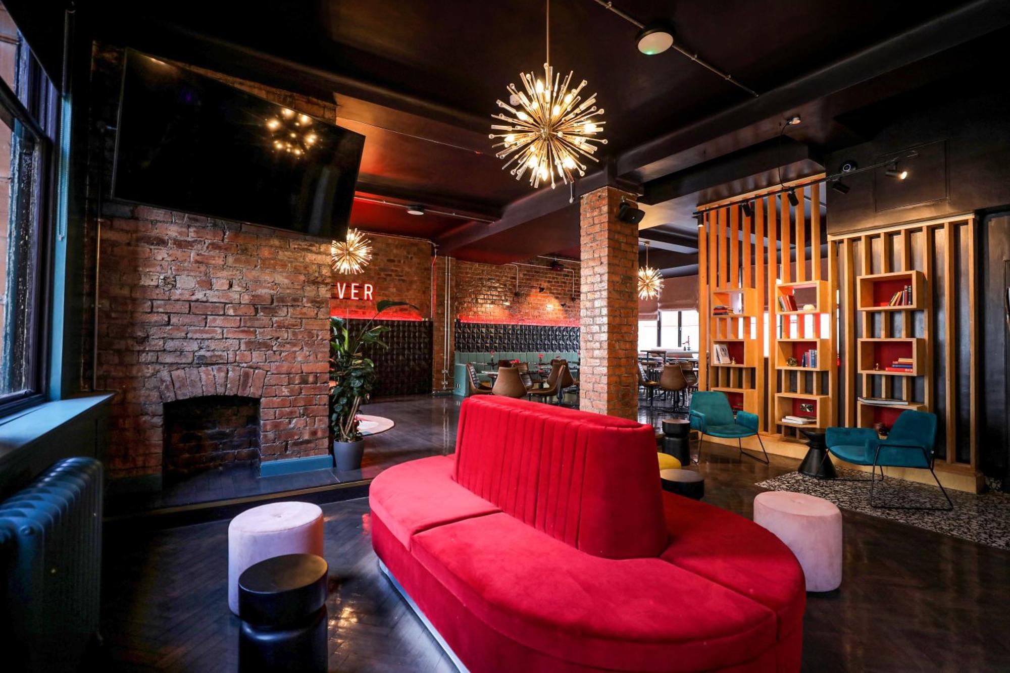 Revolver Hotel 4*