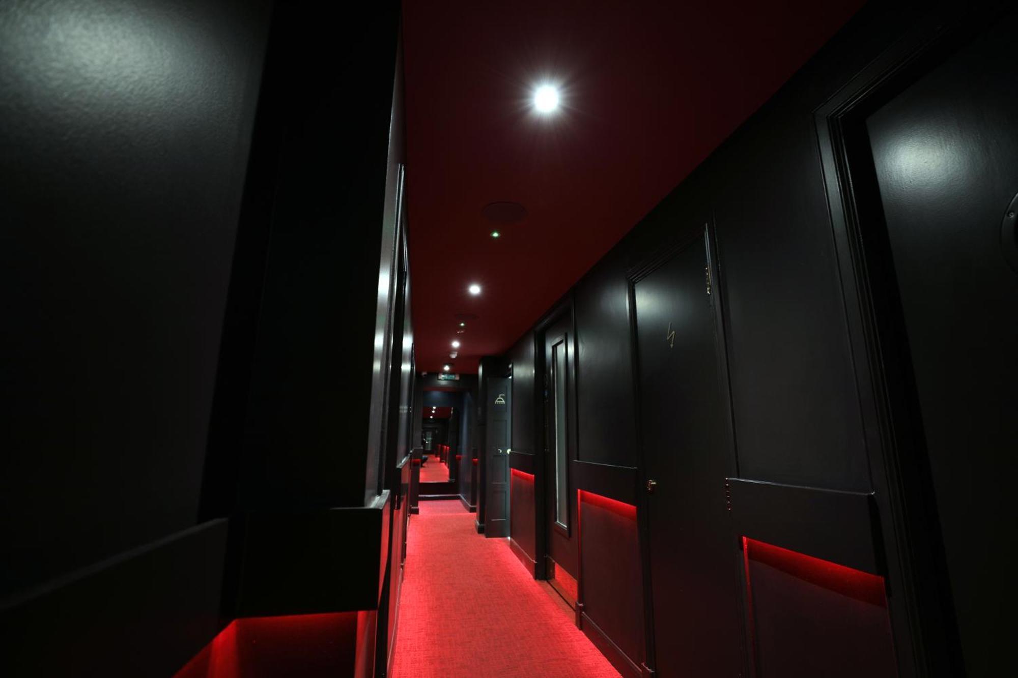 Revolver Hotel