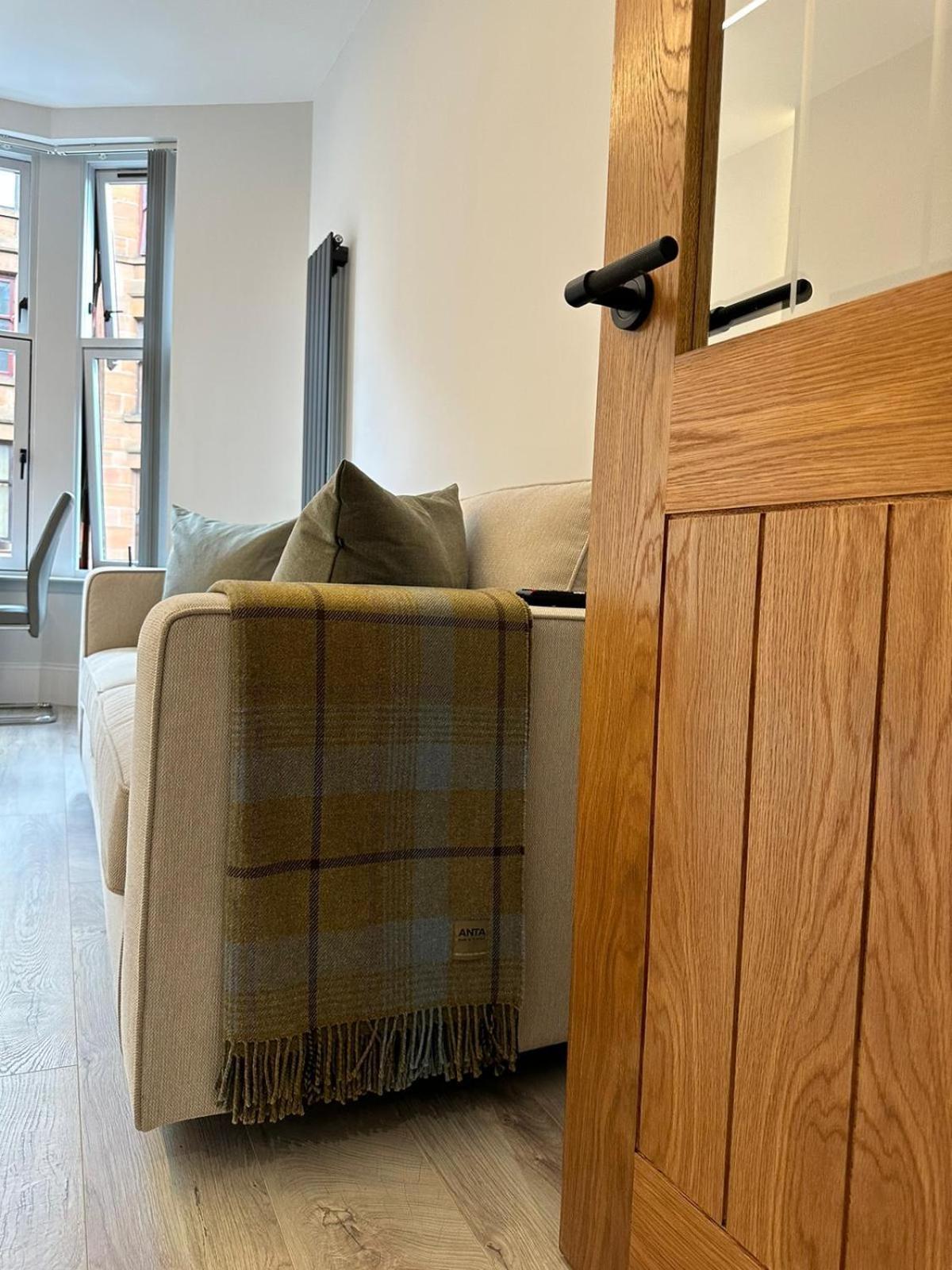 West End Tenement Apartment Glasgow