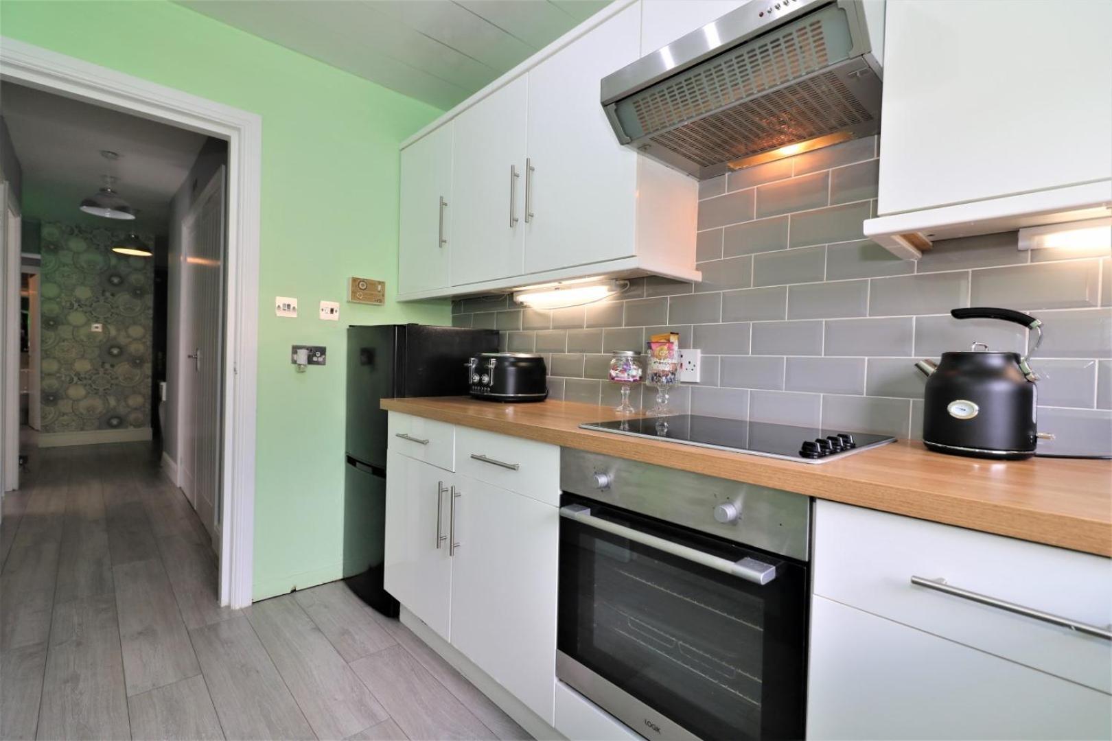 2 Bedroom At Secc Hydro Free Parking