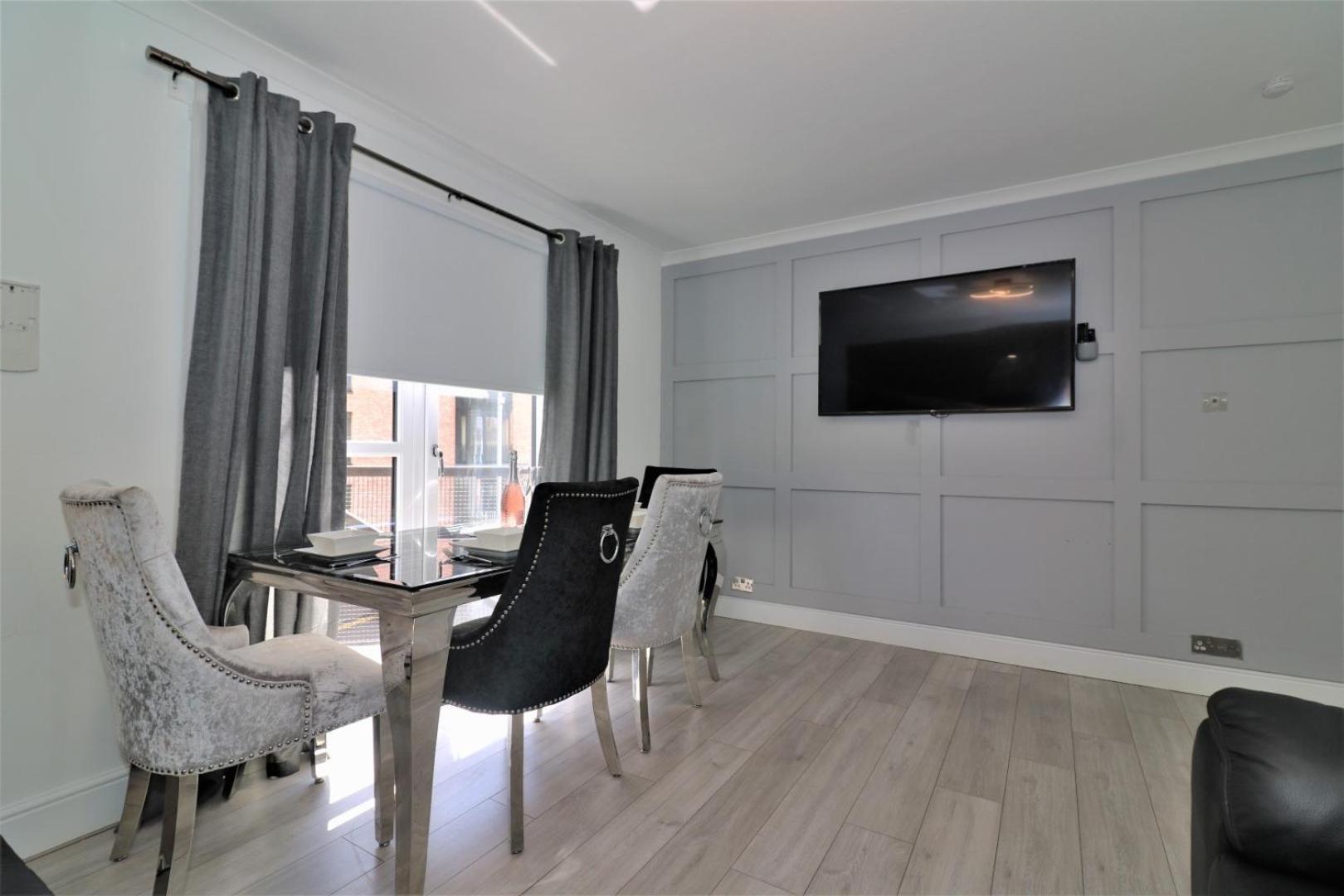 Apartment 2 Bedroom At Secc Hydro Free Parking