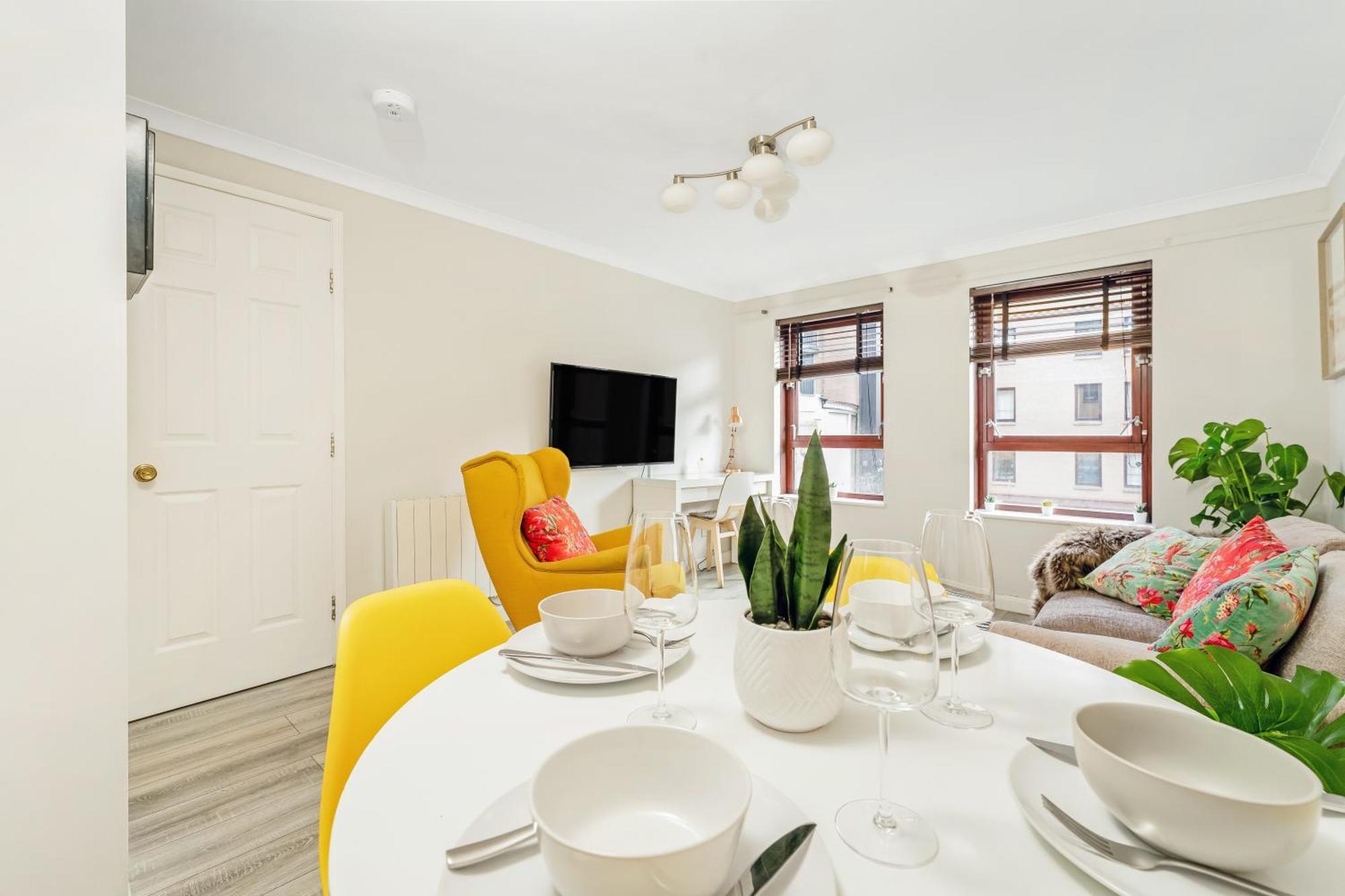 Apartment The Merchants Gem - 2bed & Free Parking *