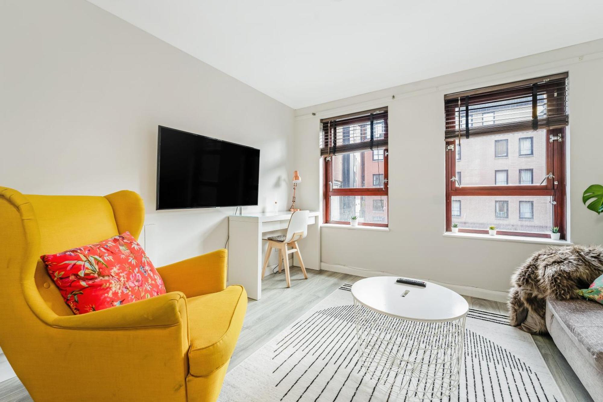 The Merchants Gem - 2bed & Free Parking Apartment