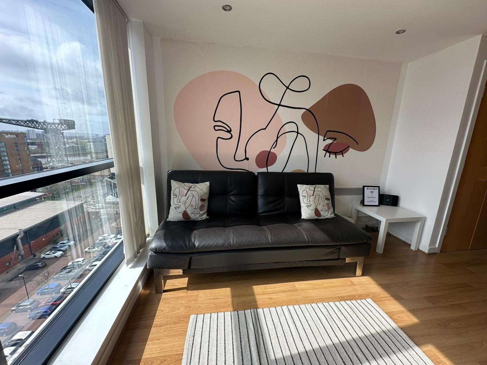 Pass The Keys Cosy 1 Bed Next To Sec, Ovo Hydro, Finnieston *
