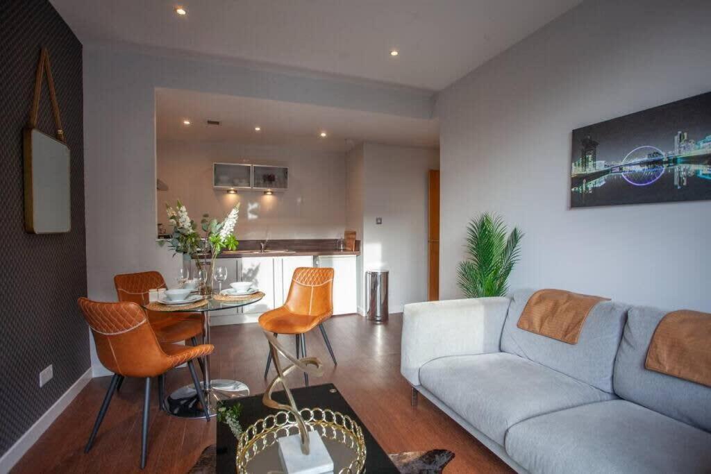 1 Bedroom In Very Location Glasgow