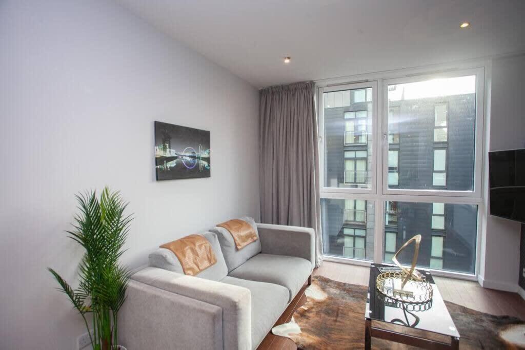 1 Bedroom In Very Location *