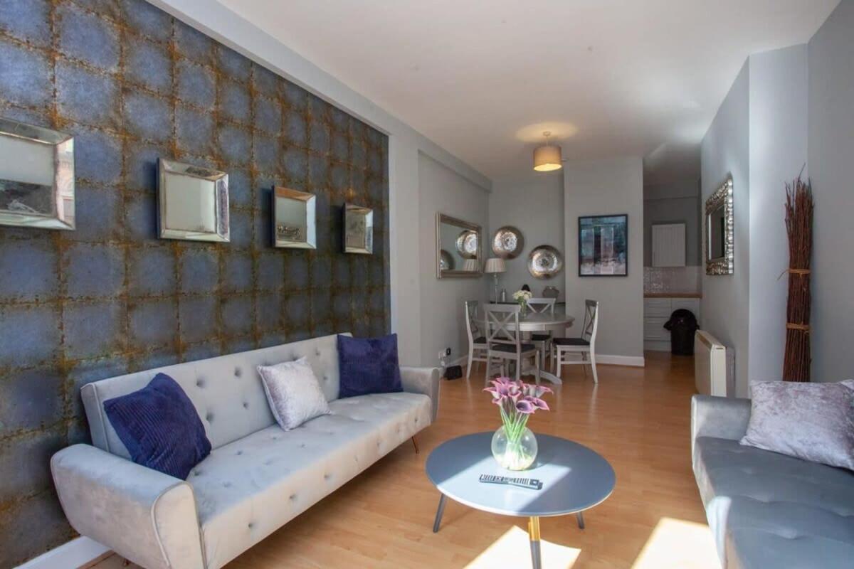 Holiday home Modern And Refurbished Flat In Merchant