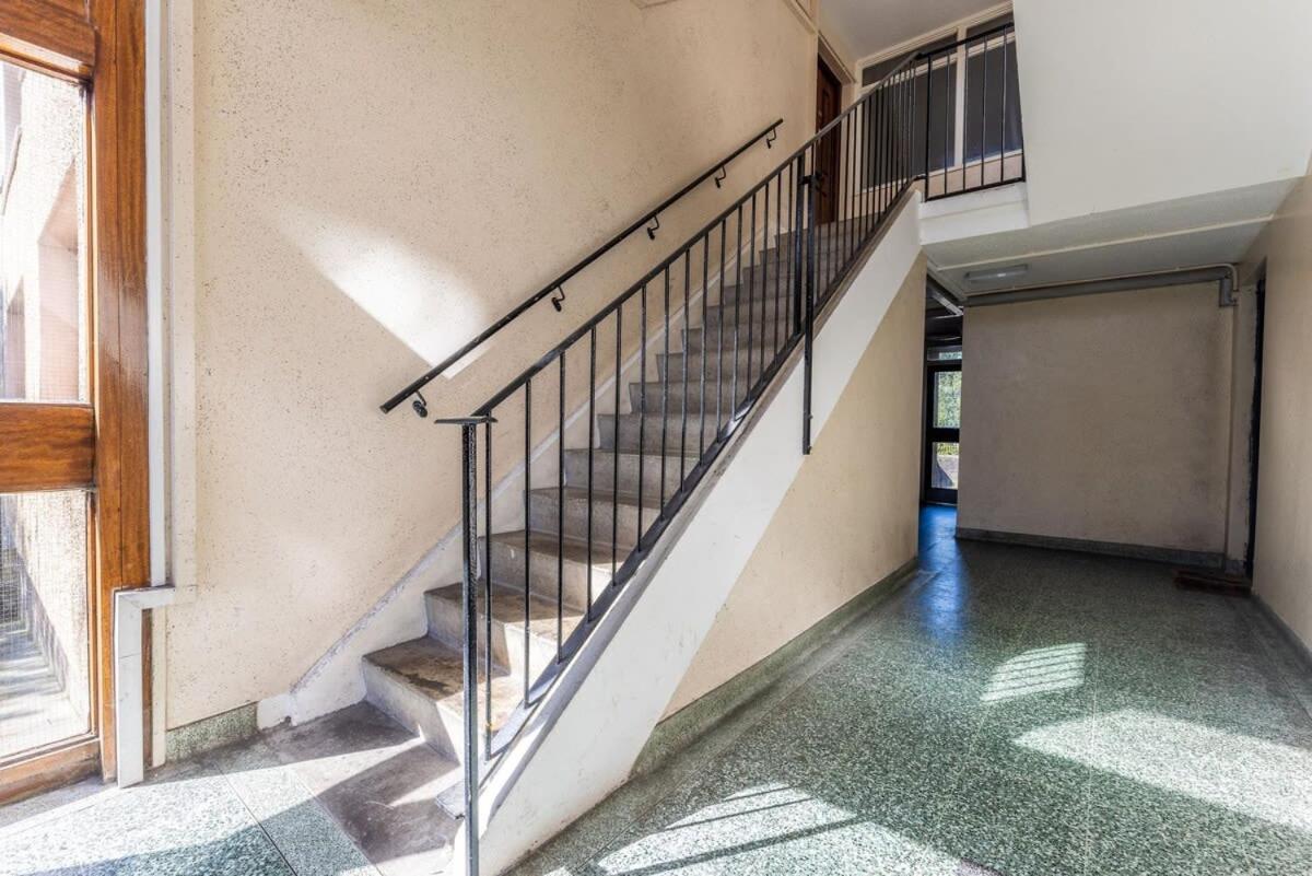 Apartment Stunning Centre 1 Bed With Free Parking *