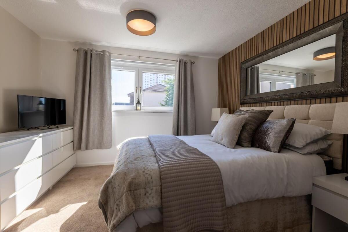 Stunning Centre 1 Bed With Free Parking Glasgow