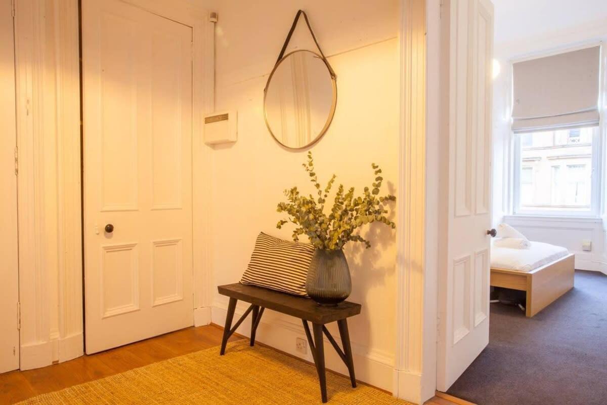 Stunning 2 Bed In Heart Of West End *