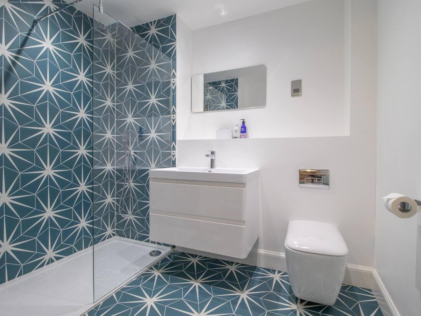 Pass The Keys Stylish West End Detached Mews Holiday home Glasgow