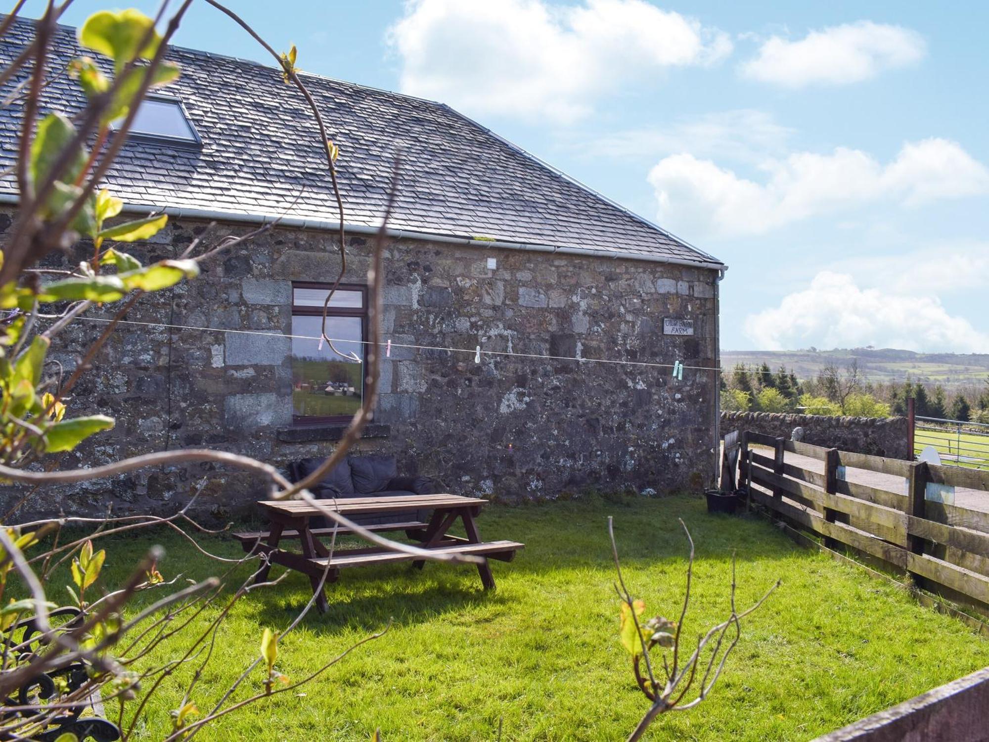 Old Barn - Uk47144