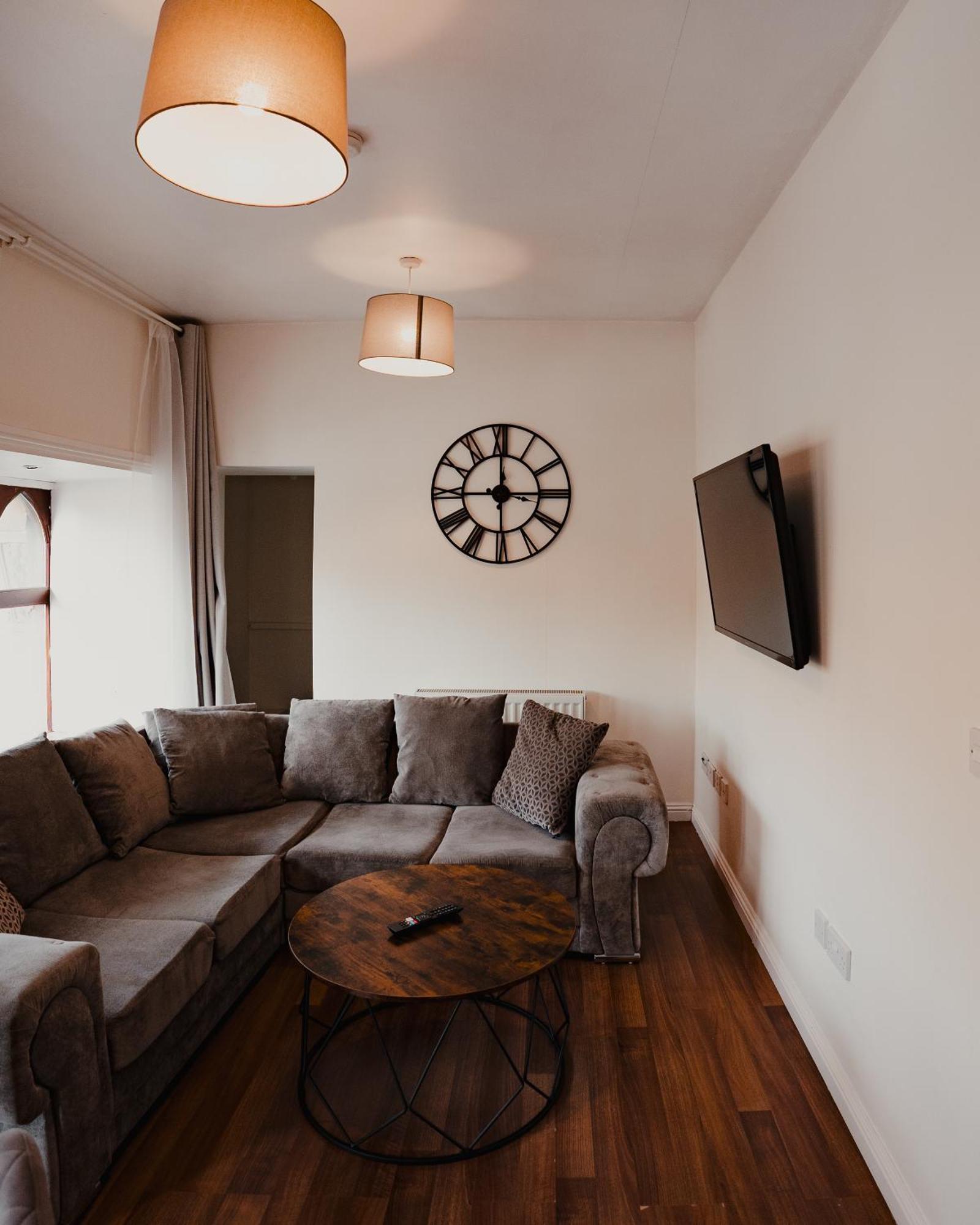 Royal Chambers Serviced Apartment *