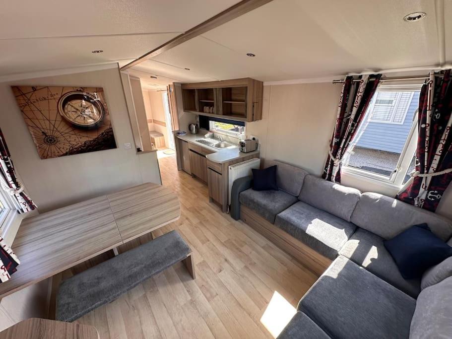 3-bedroom Swift Caravan - Uddingston, Apartment *