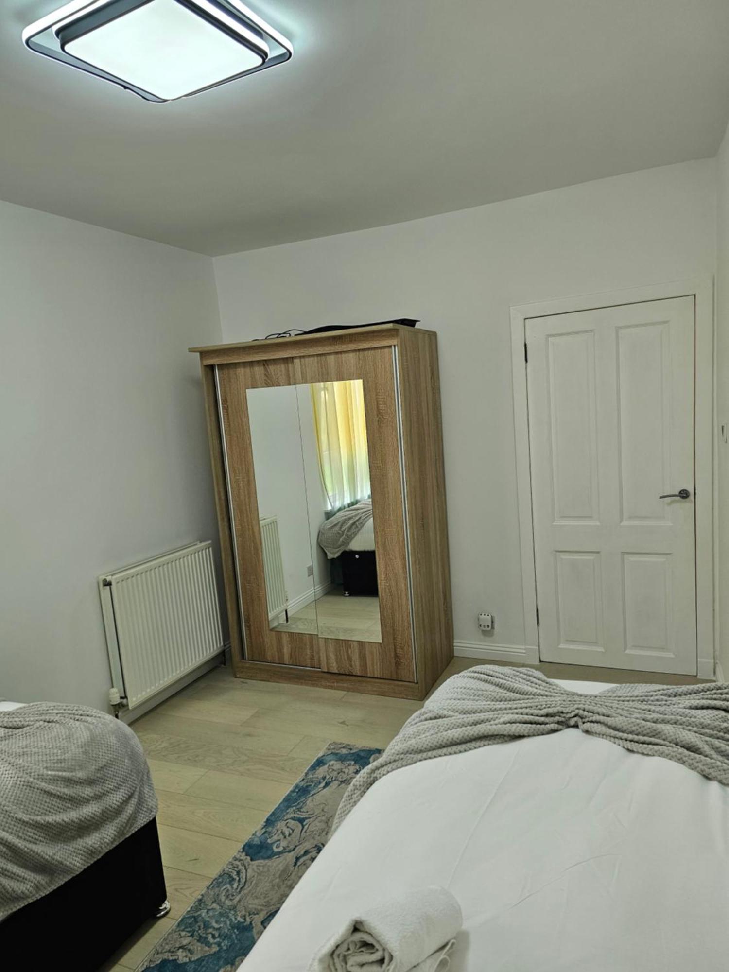 Lovely House With Private Parking! Glasgow! Holiday home Glasgow