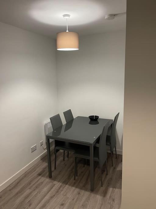 Modern 2 Bedroom City Apartment Glasgow