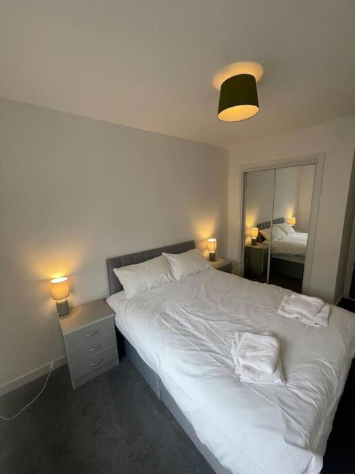 Apartment Modern 2 Bedroom City Glasgow