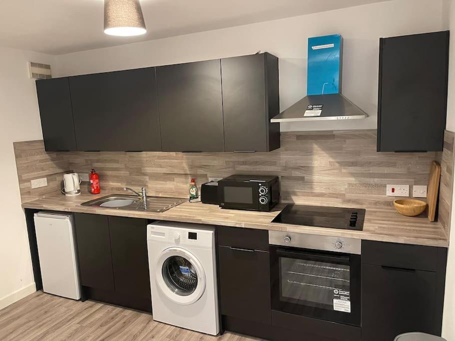 Modern 2 Bedroom City Apartment Glasgow