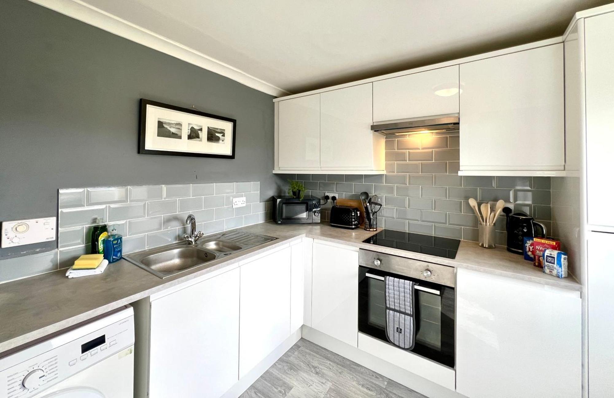 Apartment Spacious 2 Bed-flat In - Free Parking