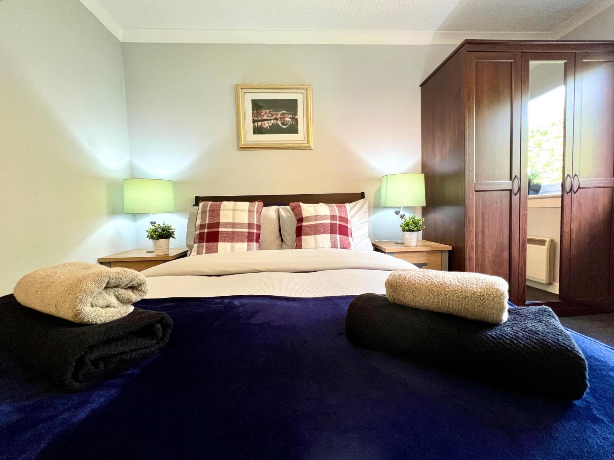 Apartment Spacious 2 Bed-flat In - Free Parking