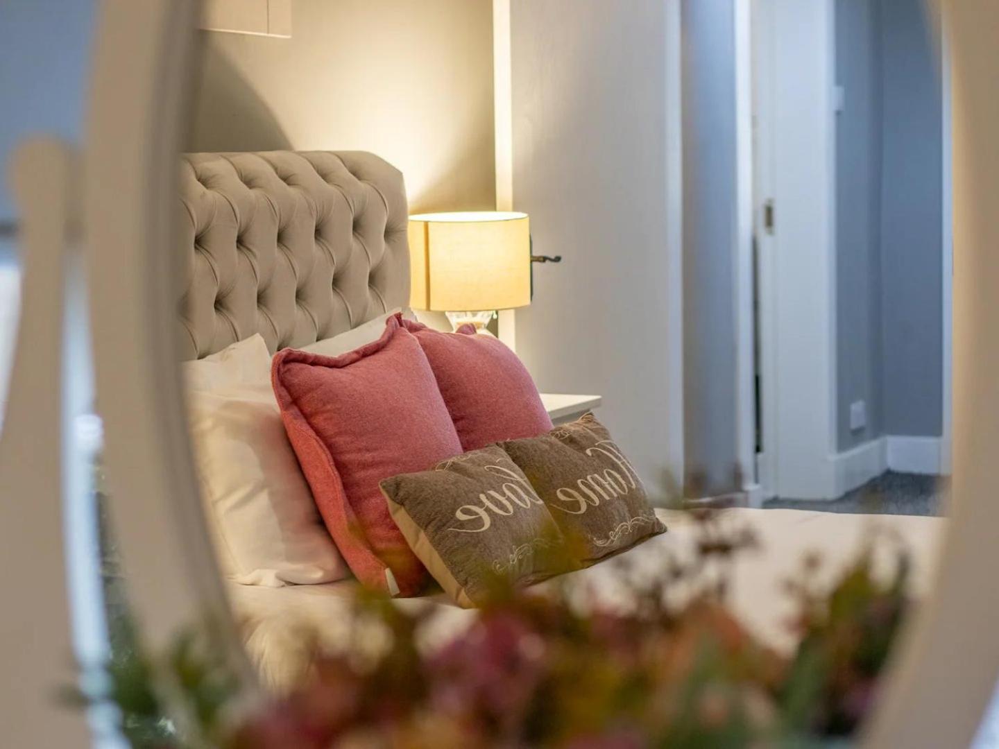Apartment Pass The Keys Private Garden West End With Parking *