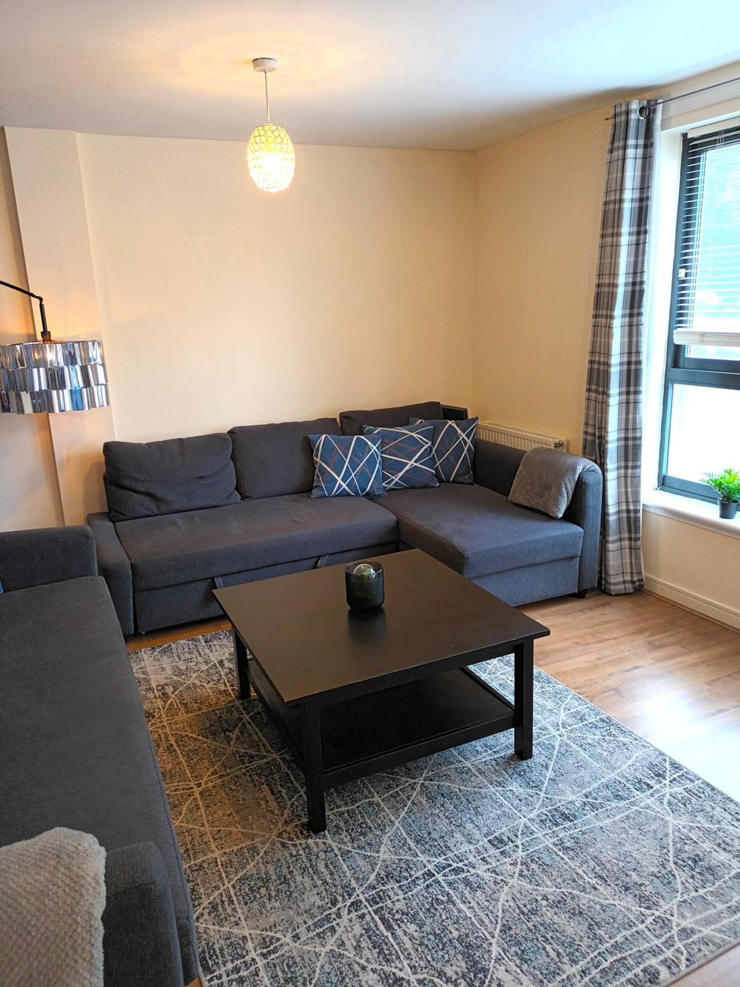 Fabulous 2 Bed 10 Mins From Centre