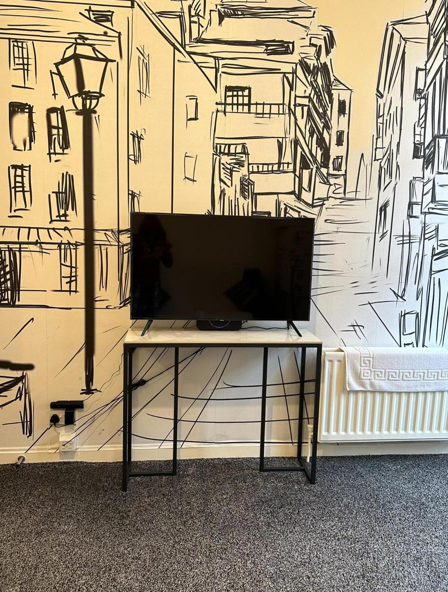 1 Bedroom In Centre