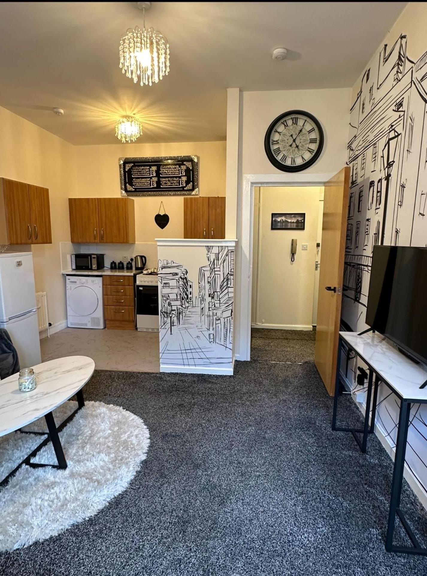 Apartment 1 Bedroom In Centre