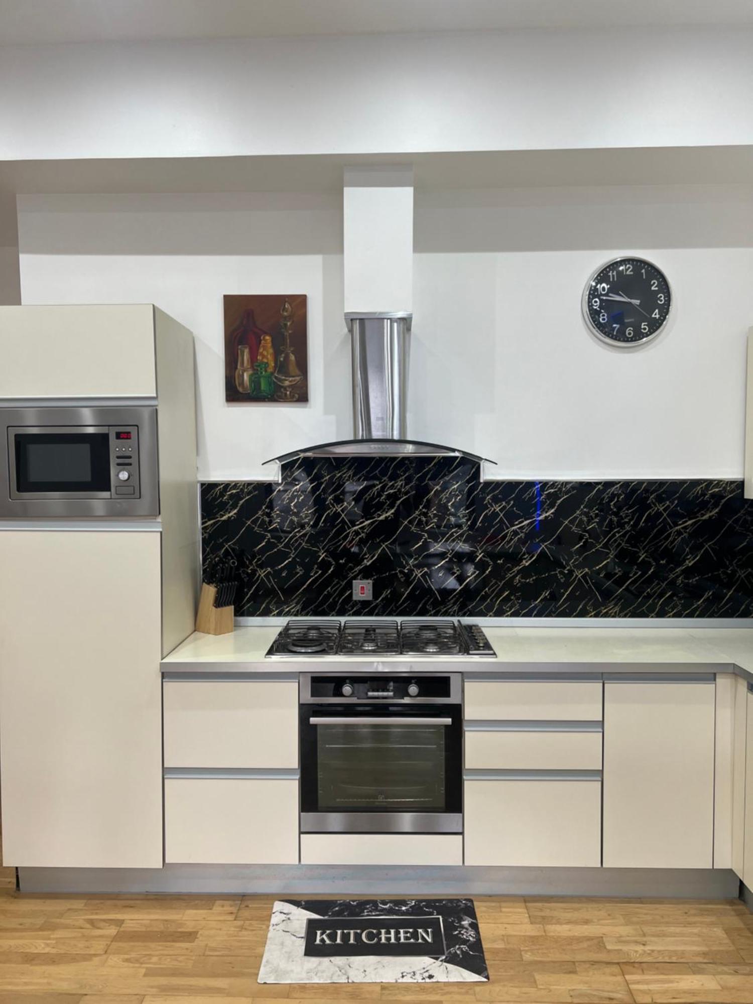 Centre - 2 Bed * Glasgow