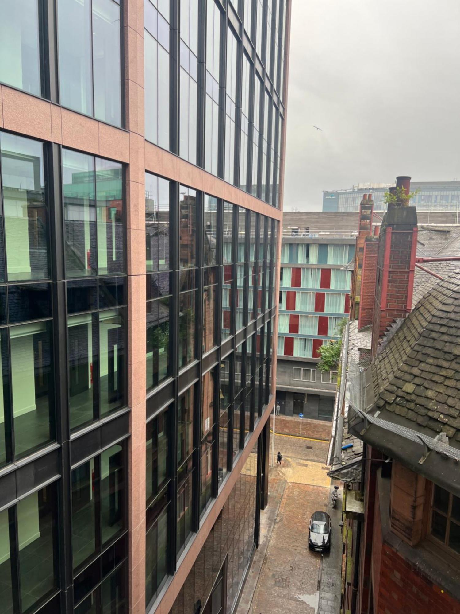 Apartment Centre - 2 Bed *