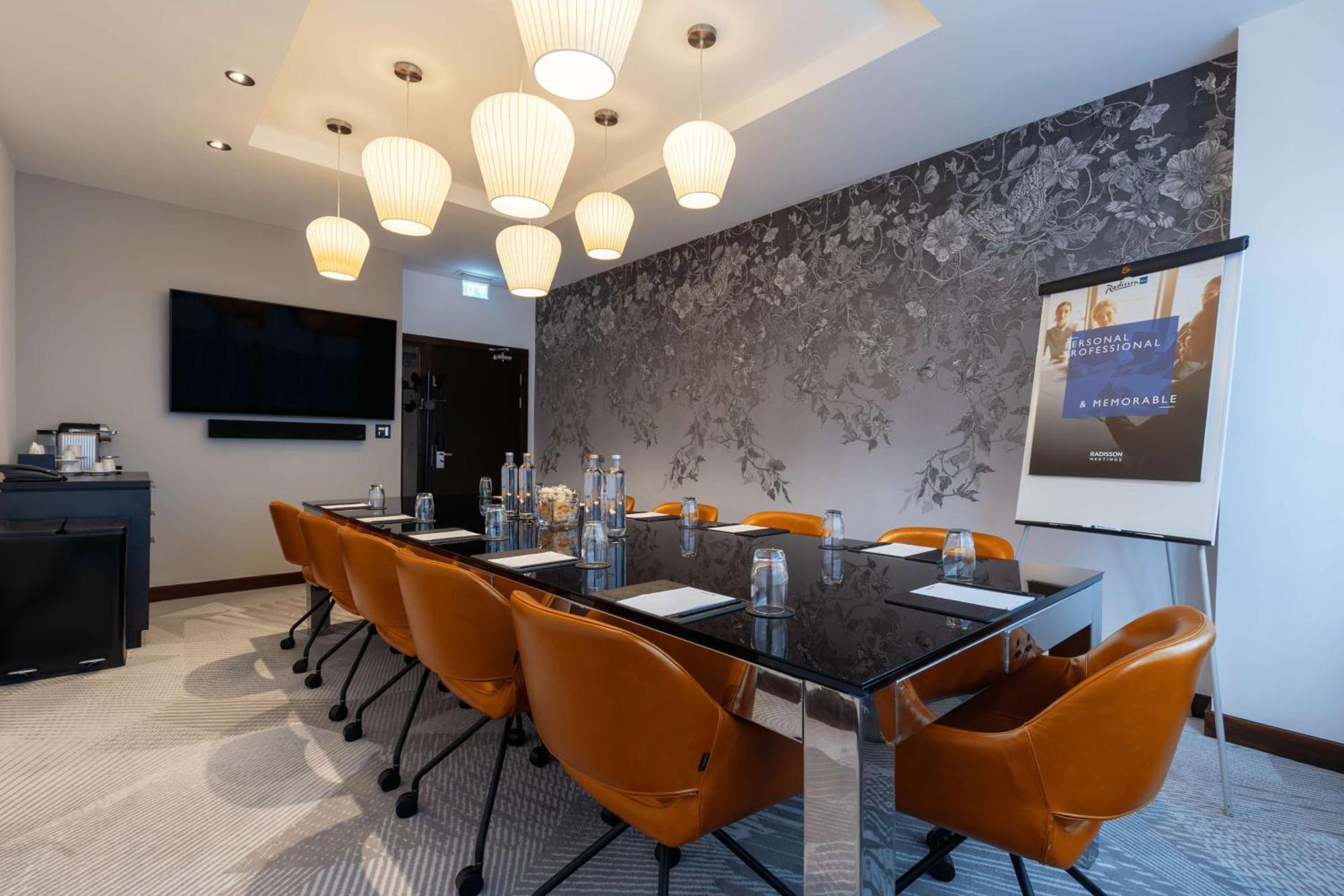 Radisson Blu Hotel, 4*
