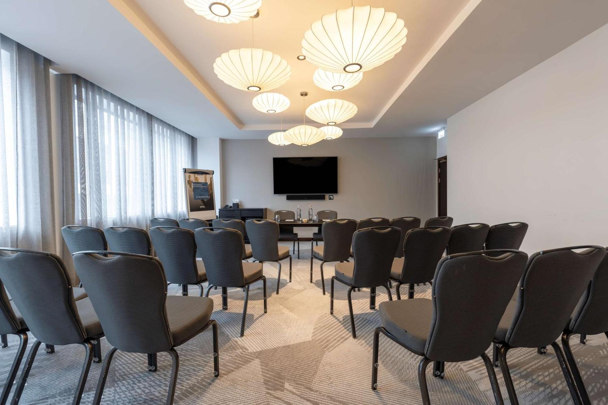 Radisson Blu Hotel, Hotel