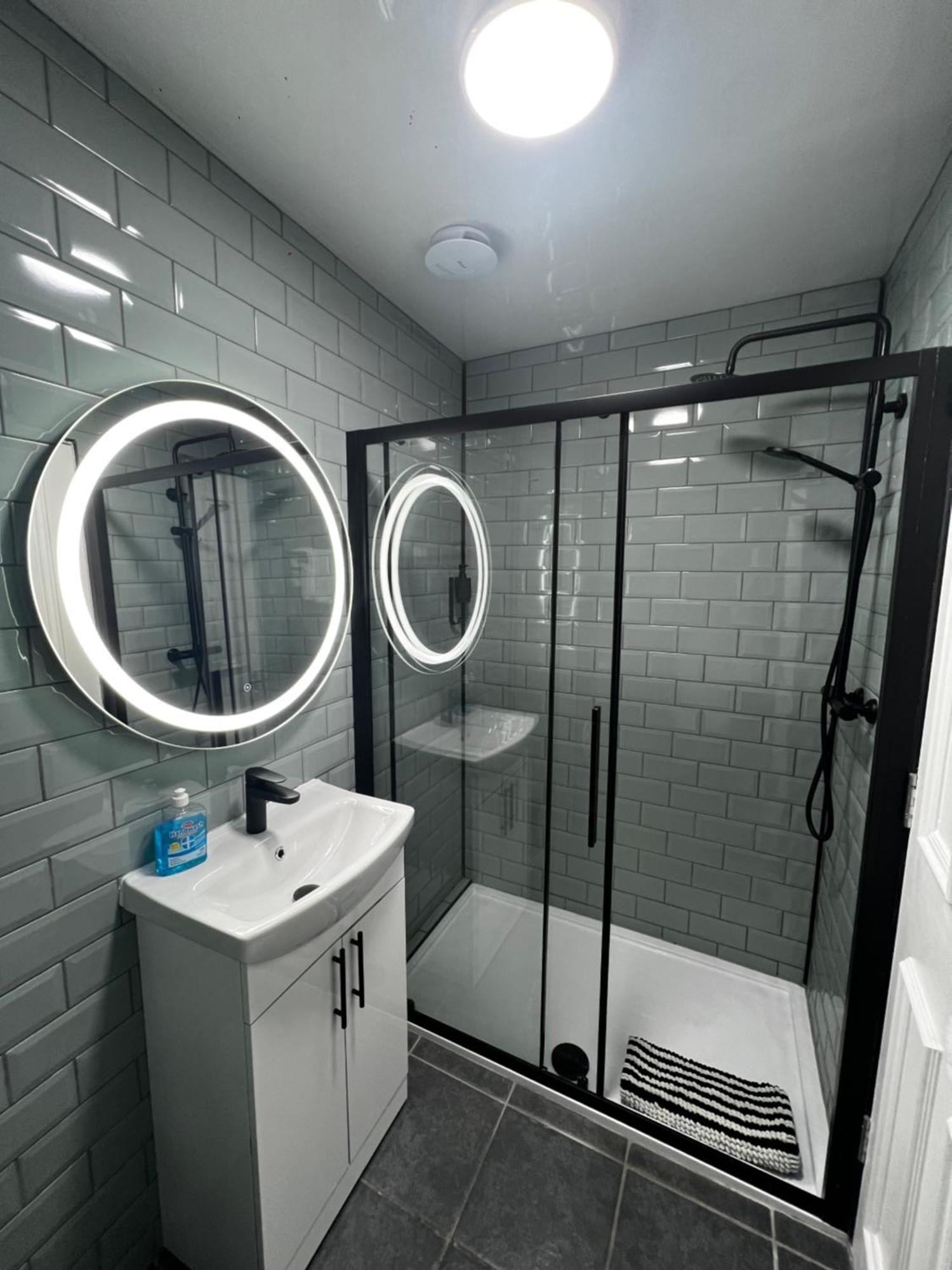 Amani - Centre Aparthotel Glasgow