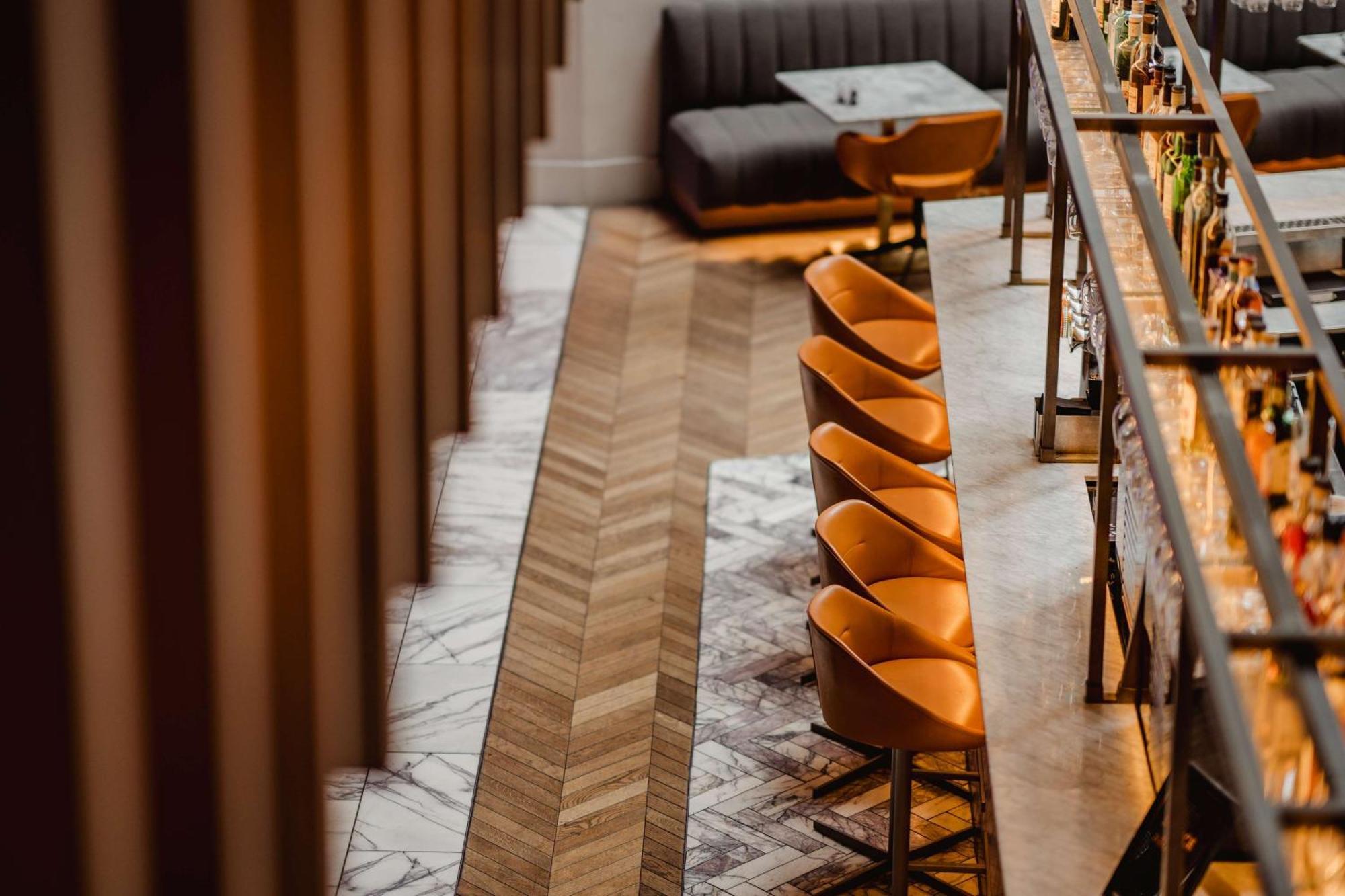 Radisson Blu Hotel, Hotel