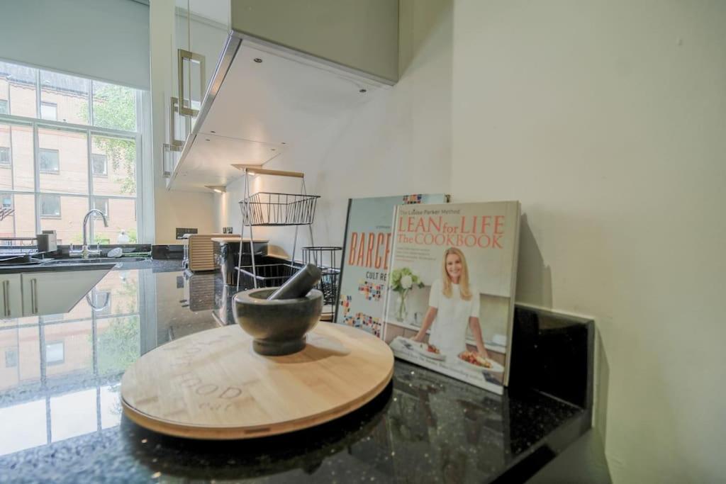 Timeless 5 Bed Duplex Flat Apartment *