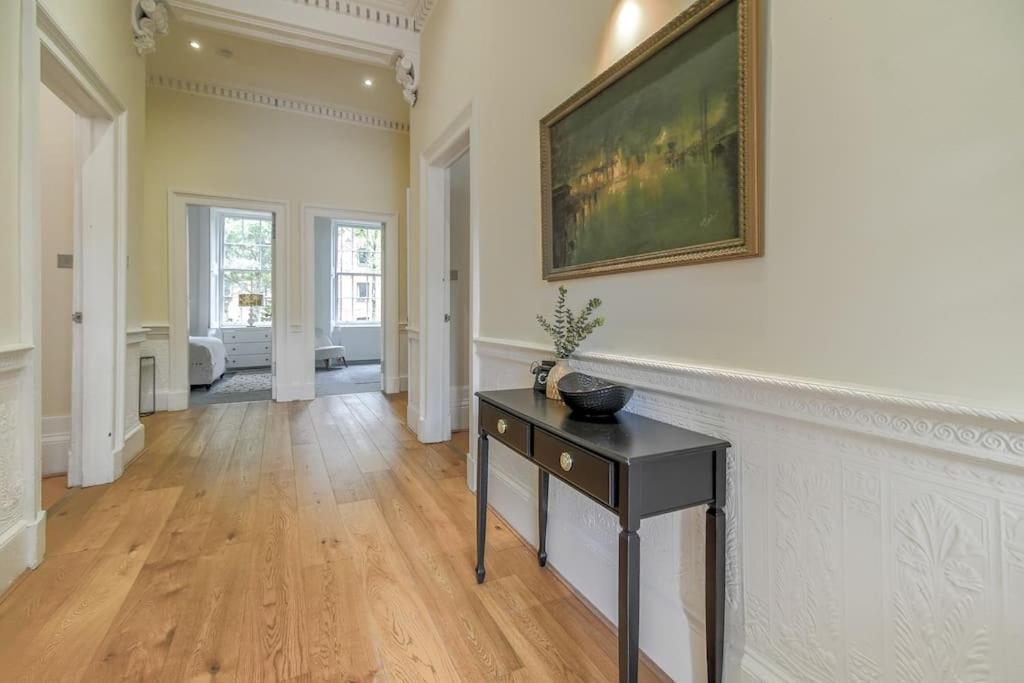 Timeless 5 Bed Duplex Flat Apartment Glasgow