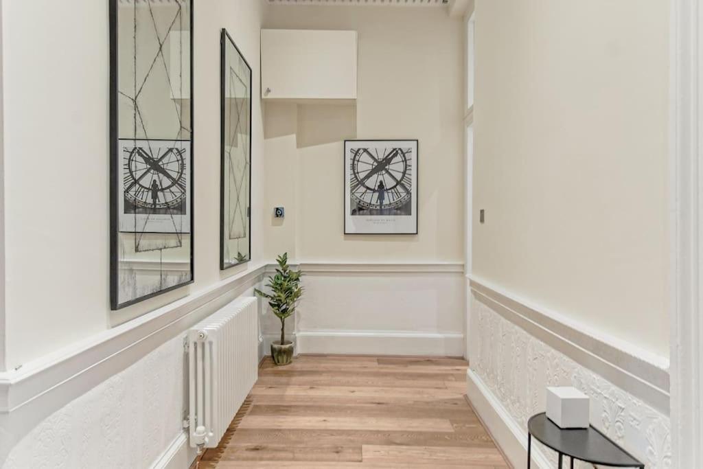 Timeless 5 Bed Duplex Flat * Glasgow