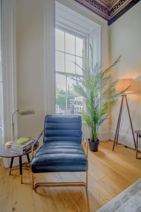 Apartment Timeless 5 Bed Duplex Flat Glasgow
