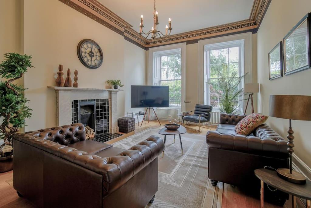 Timeless 5 Bed Duplex Flat *